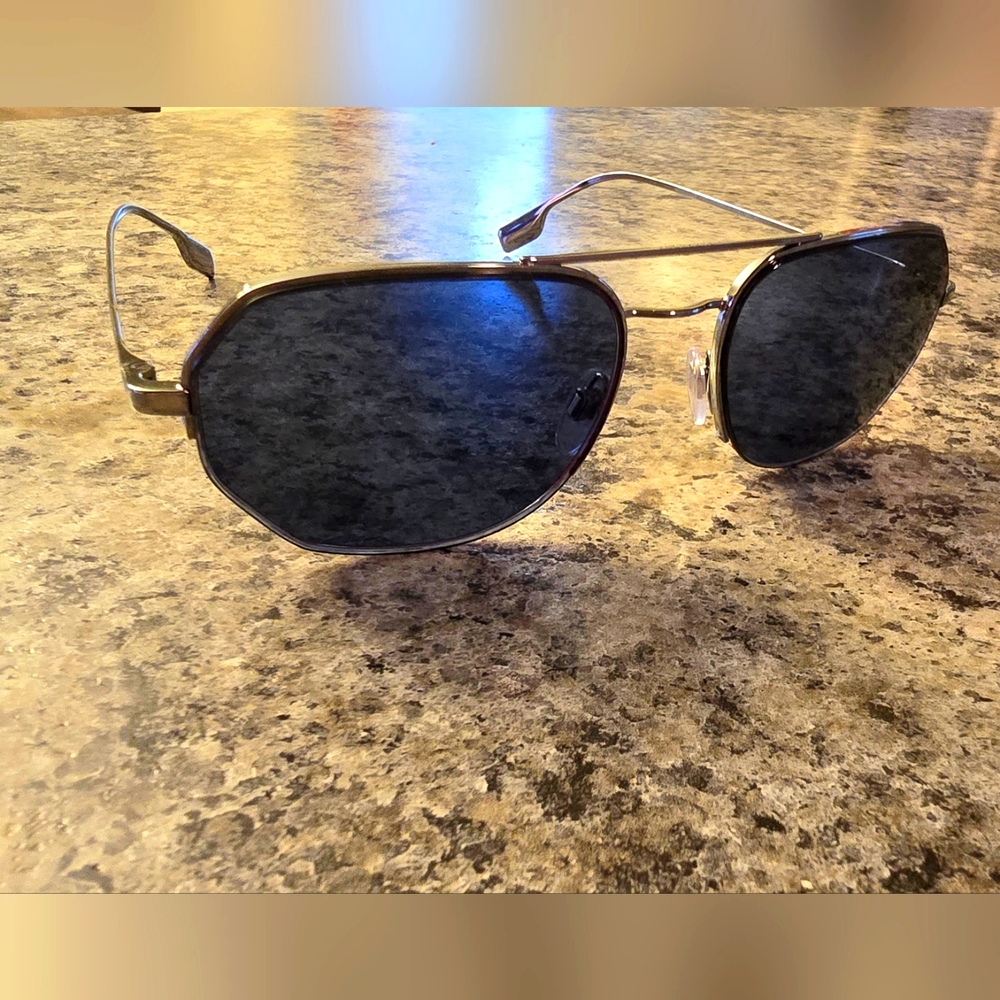 Burberry Sunglasses ***AUTHENTIC*** Great/Perfect Condition